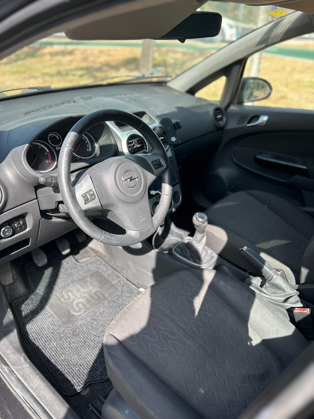 Opel Corsa 1.2 Essentia