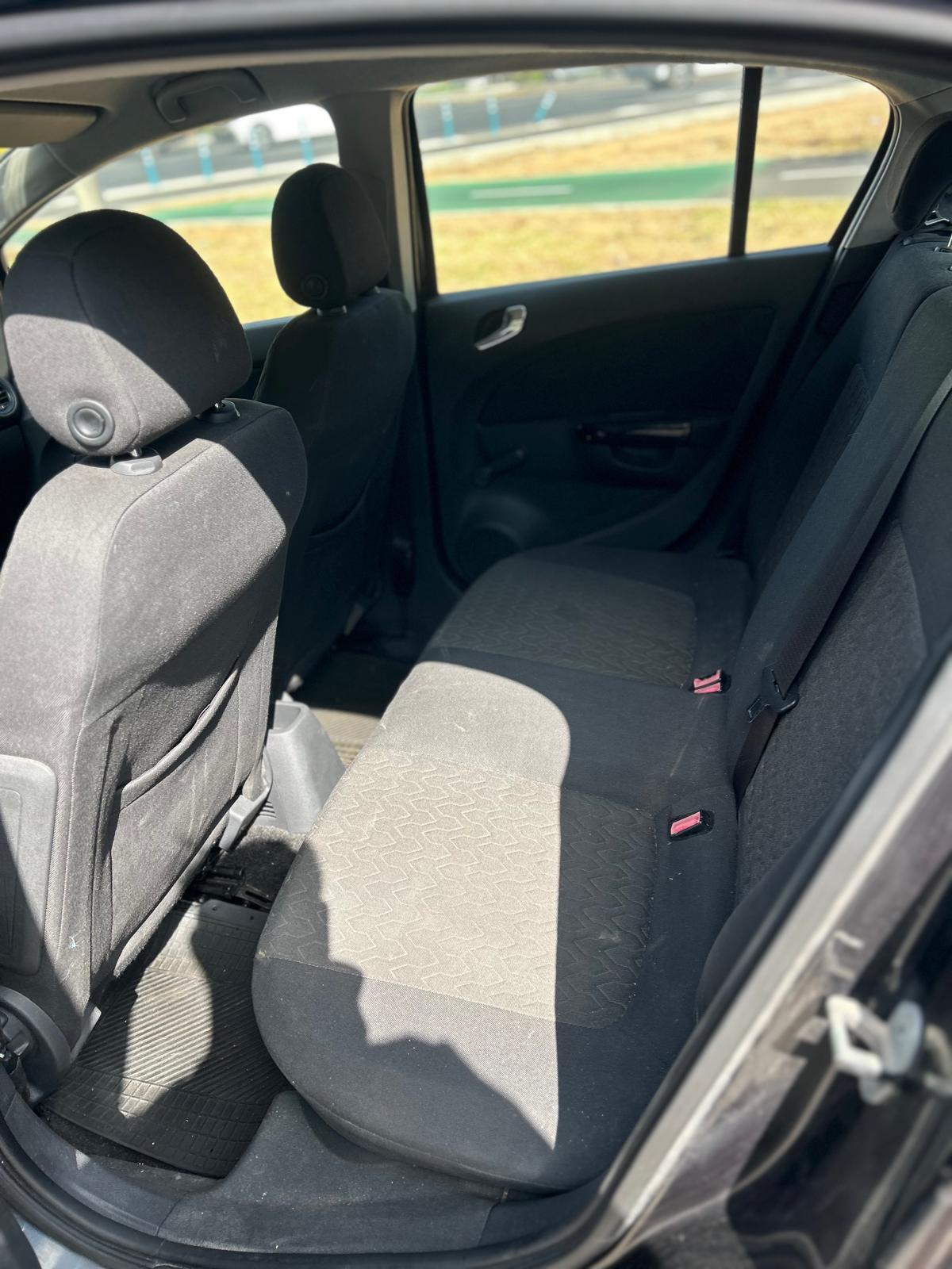 Opel Corsa 1.2 Essentia