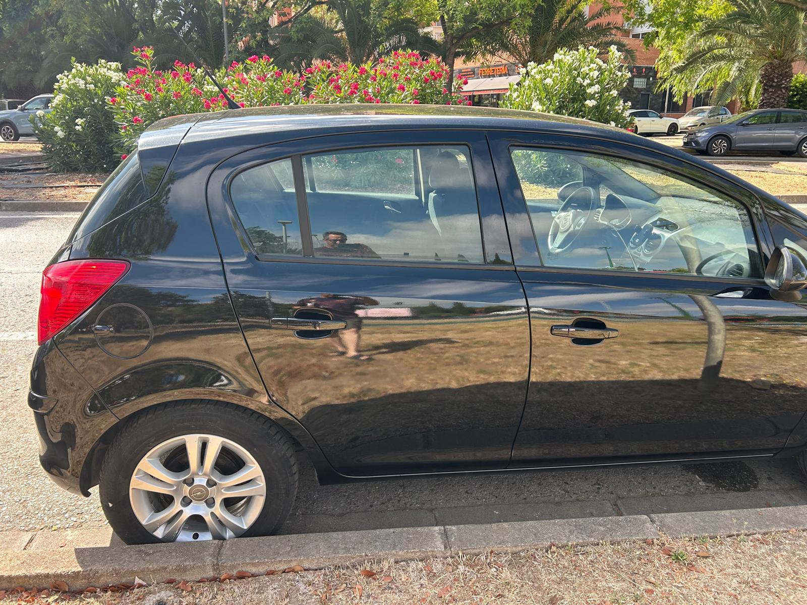 Opel Corsa 1.2 Essentia