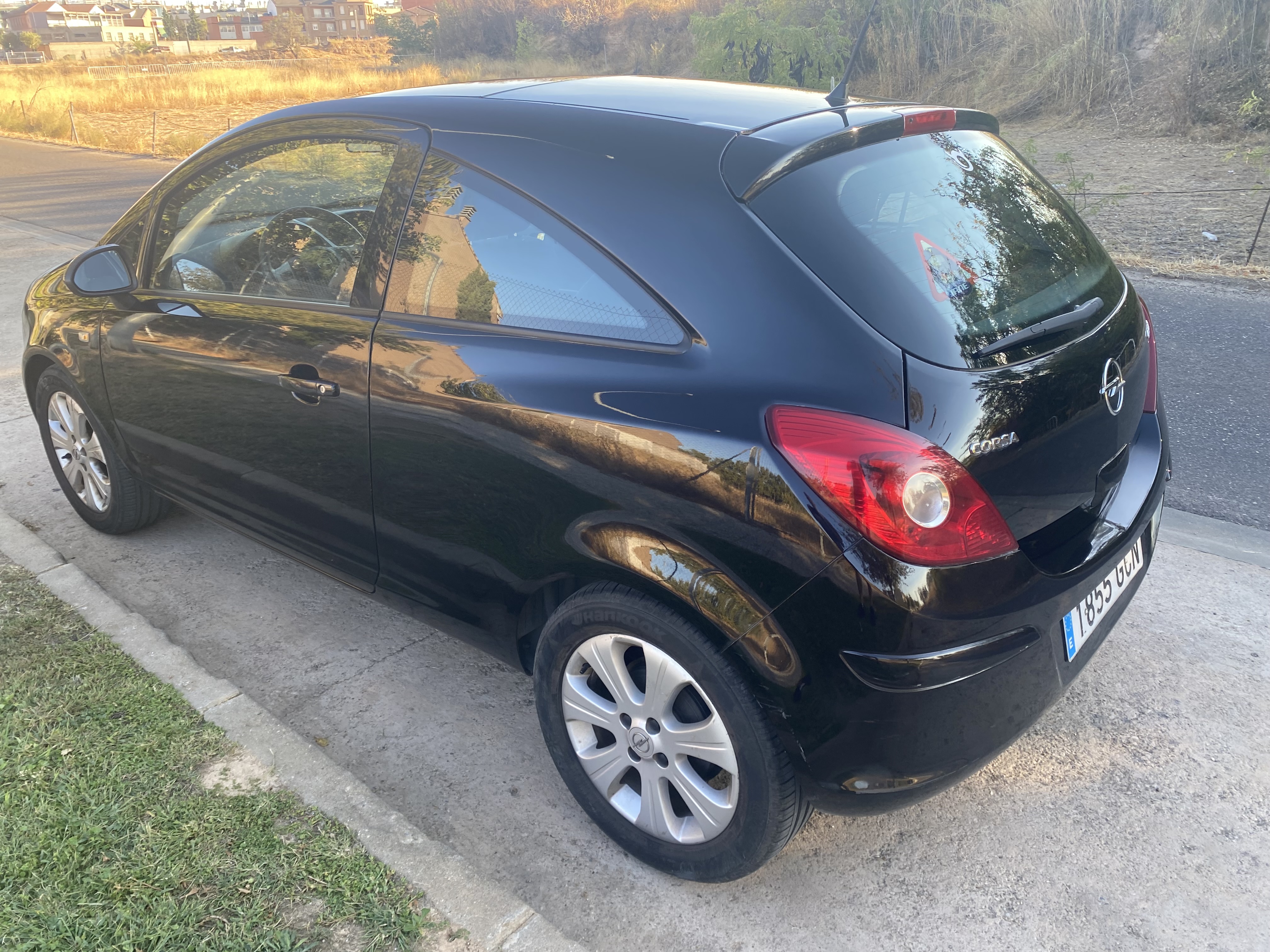 Opel Corsa 1.3 CDTI Enjoy 75 CV – 115929km – 1 PROPIETARIO – TECHO SOLAR